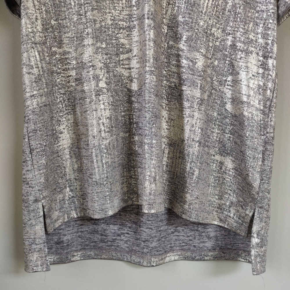 Anthropologie Akemi + Kin Gold Shimmer Top Small - Picture 5 of 11
